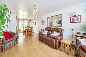 Lounge/diner- click for photo gallery
